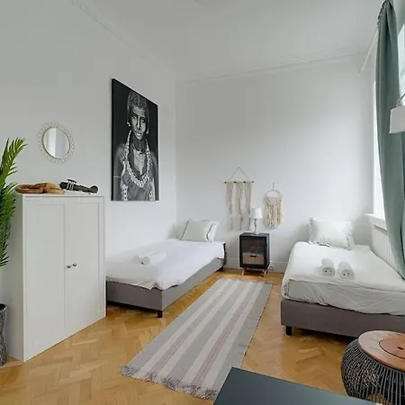 Top Place*Unique Royal Route View*4 Bedrooms*6Beds Warsaw Exterior photo