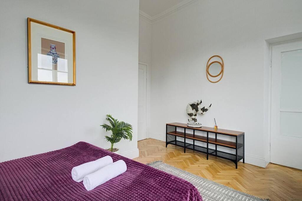 Place*unique Royal Route View*4 Bedrooms*6beds *